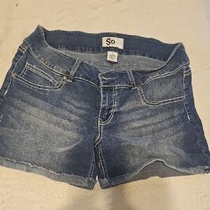 SO Blue Jean Shorts Frayed Hem Size 13 Stretch Junior Women